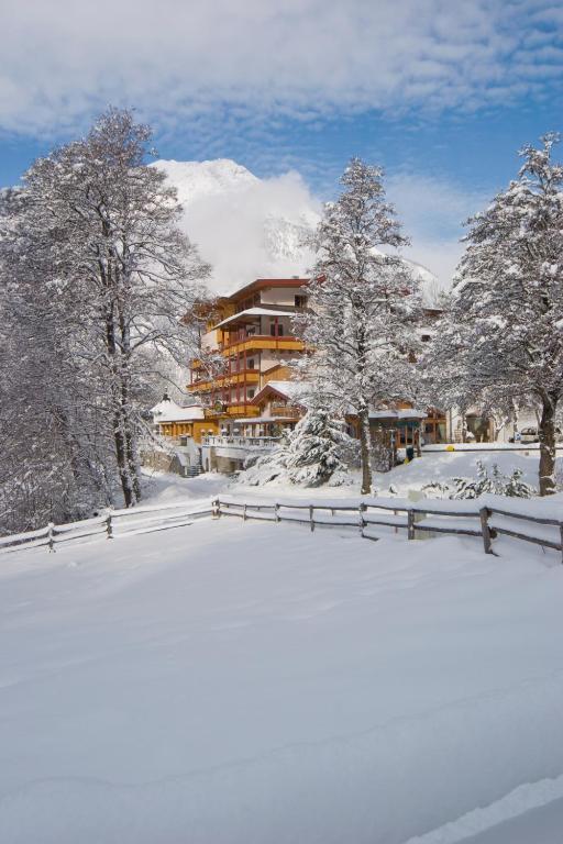 Huber Hotel Tramserhof Landeck Exterior foto